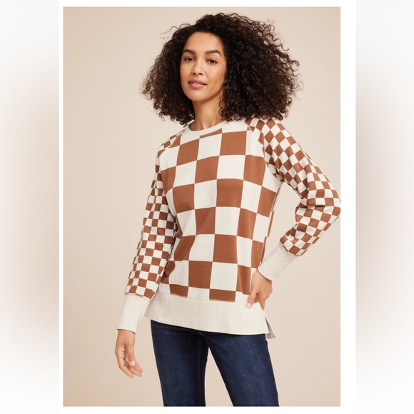 Maurices Tops - 🤎MAURICES LIGHTWEIGHT SEEATSHIRT